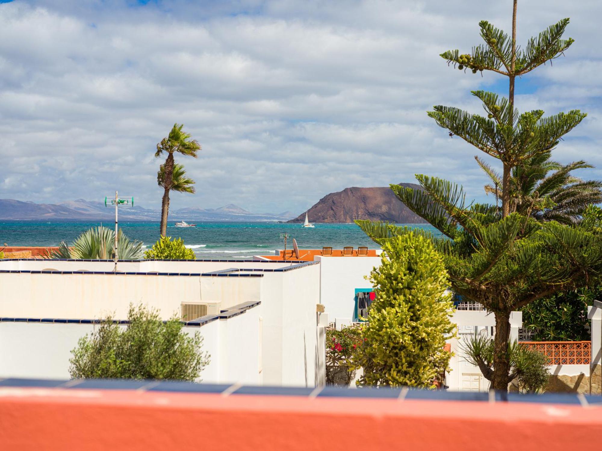 Long Beach By Canariasgetaway Corralejo Exterior photo